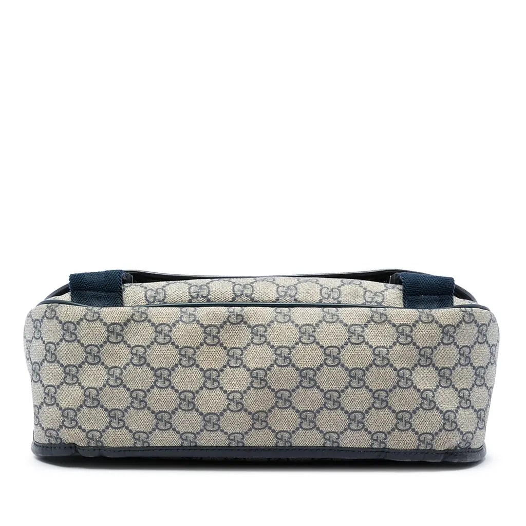 Gucci GG Supreme Crossbody Beige Very good - Inside View