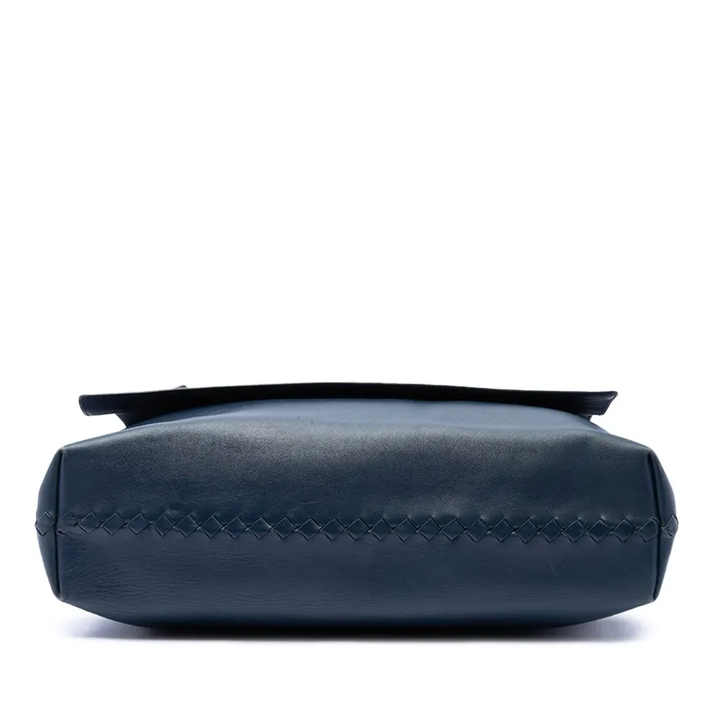 Bottega Veneta Nappa Intrecciato Flap Crossbody Blue Leather Very good - Inside View