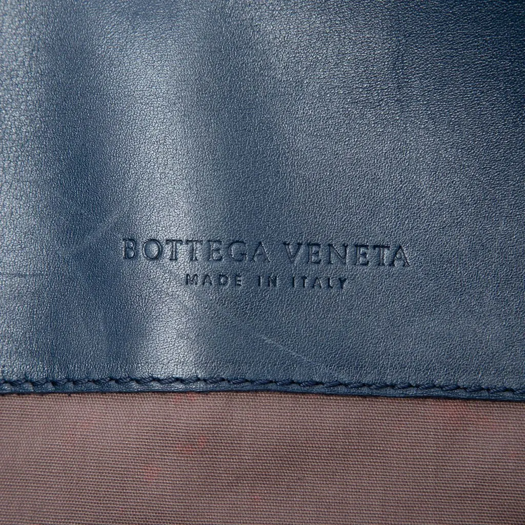Bottega Veneta Nappa Intrecciato Flap Crossbody Blue Leather Very good - Box View
