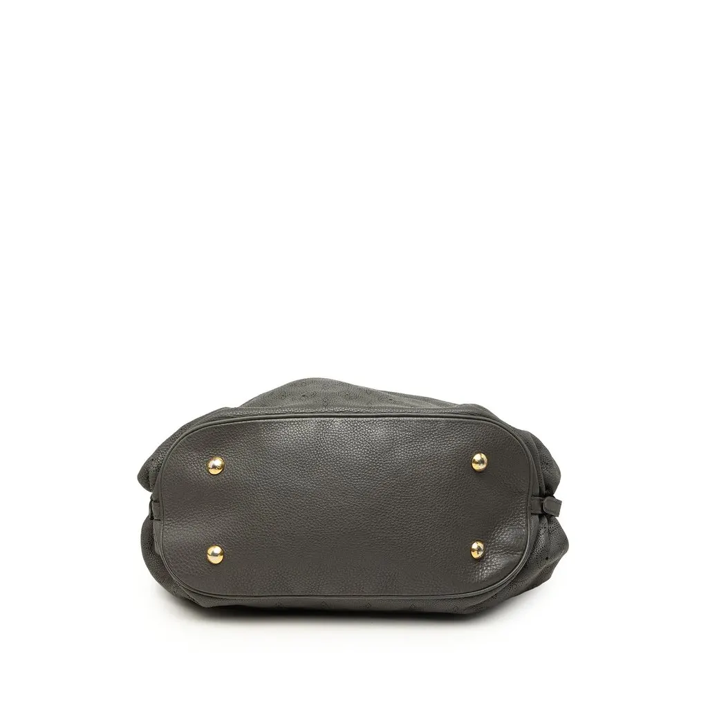 Louis Vuitton Monogram Mahina L Grey Leather Good - Inside View