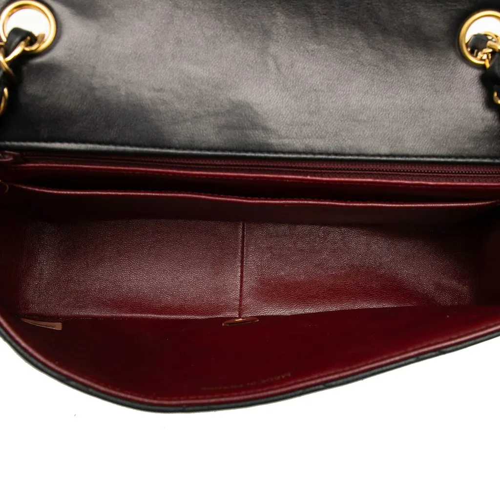 Chanel Medium Lambskin Diana Flap Black Leather Very good - Model View