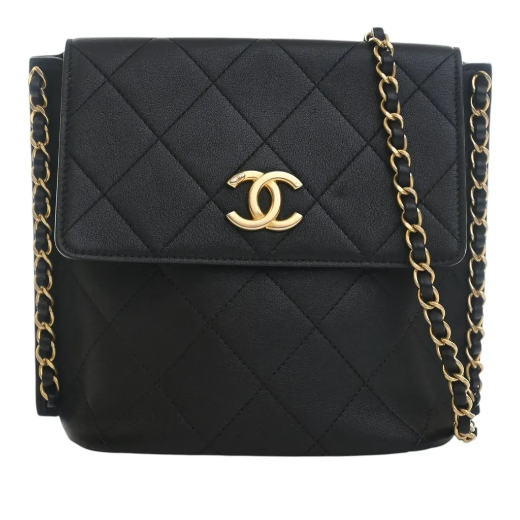 Chanel Small Quilted Calfskin Chain Hobo Flap Black Leather Very good - Front View