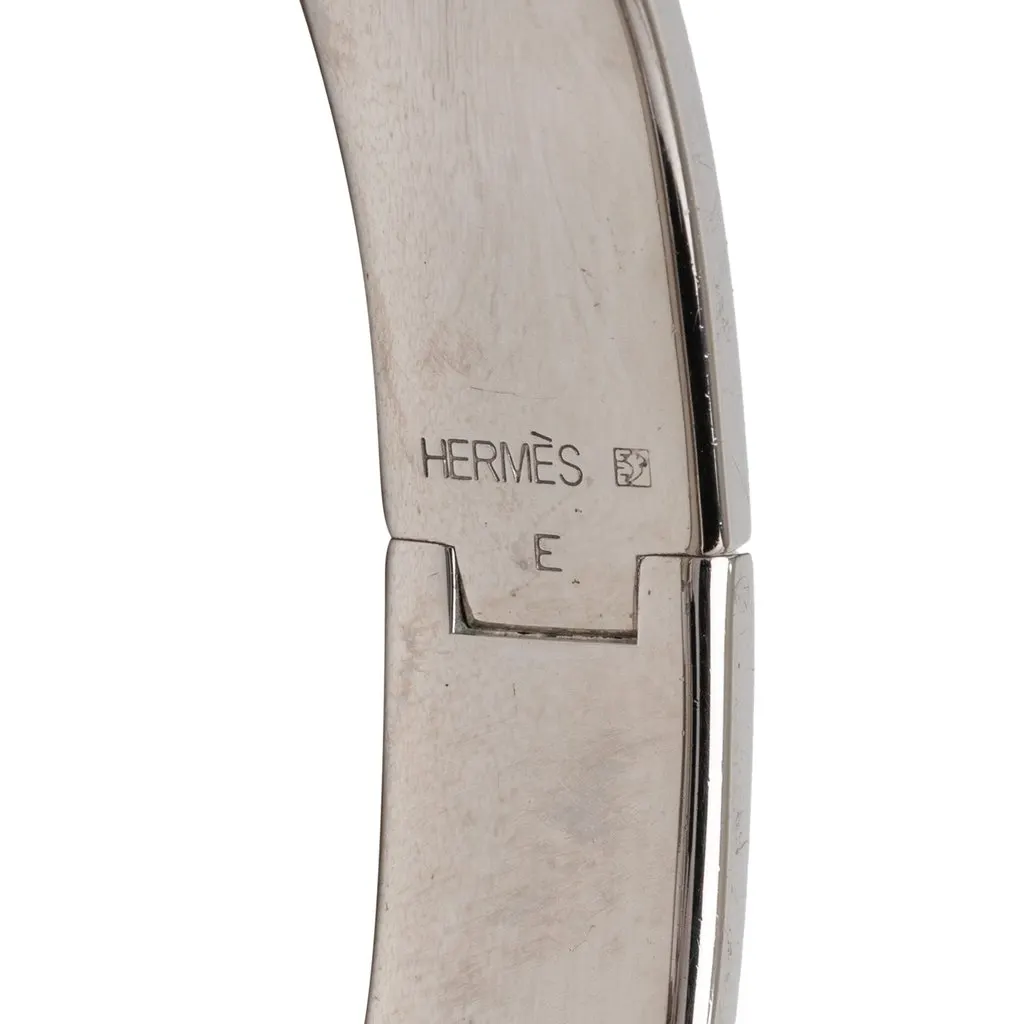 Hermès Narrow Enamel Clic H Bracelet PM Red Very good - Model View