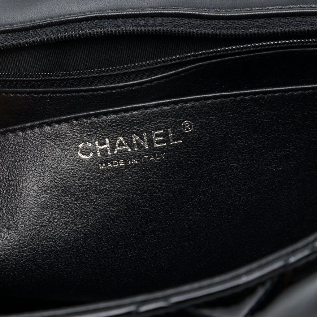 Chanel Jumbo Classic Patent Single Flap Black Leather Very good - Box View