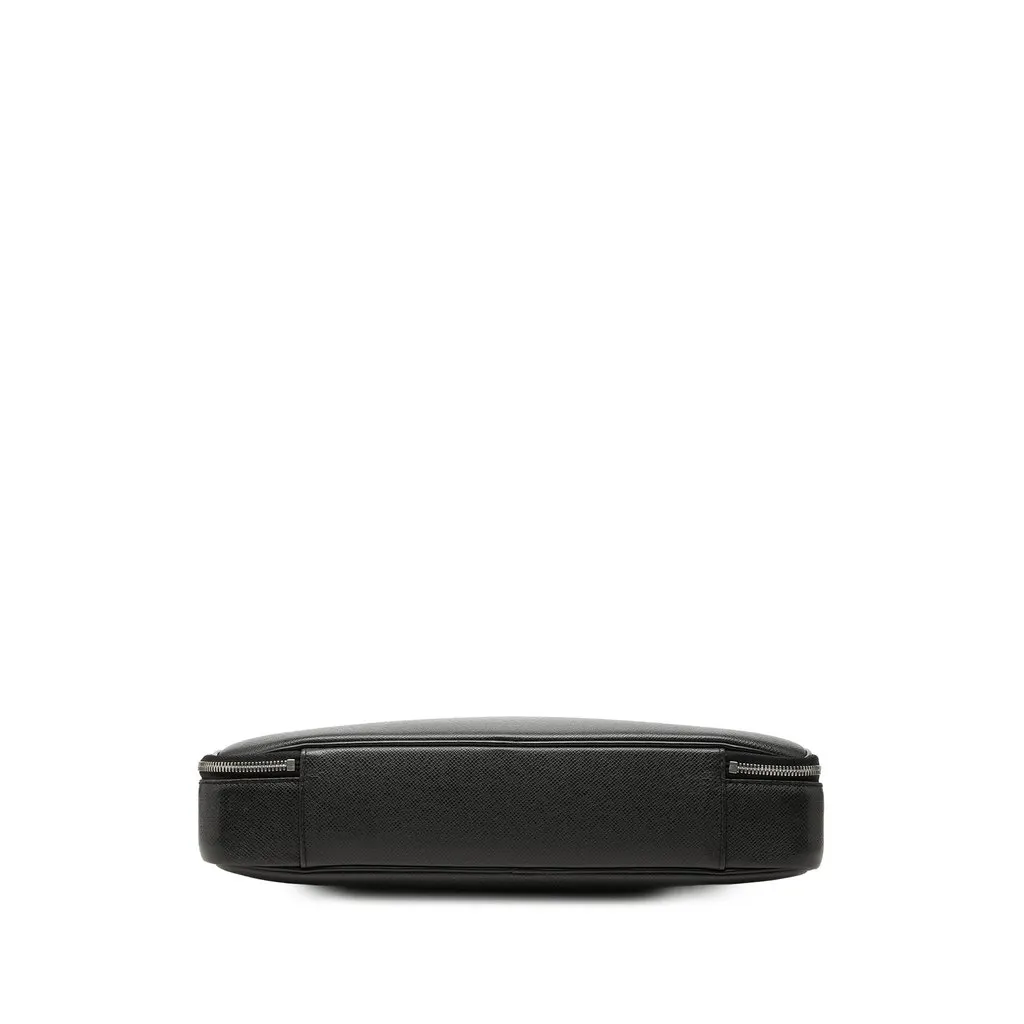 Louis Vuitton Taiga Porte Ordinateur Odessa Black Leather Good - Inside View