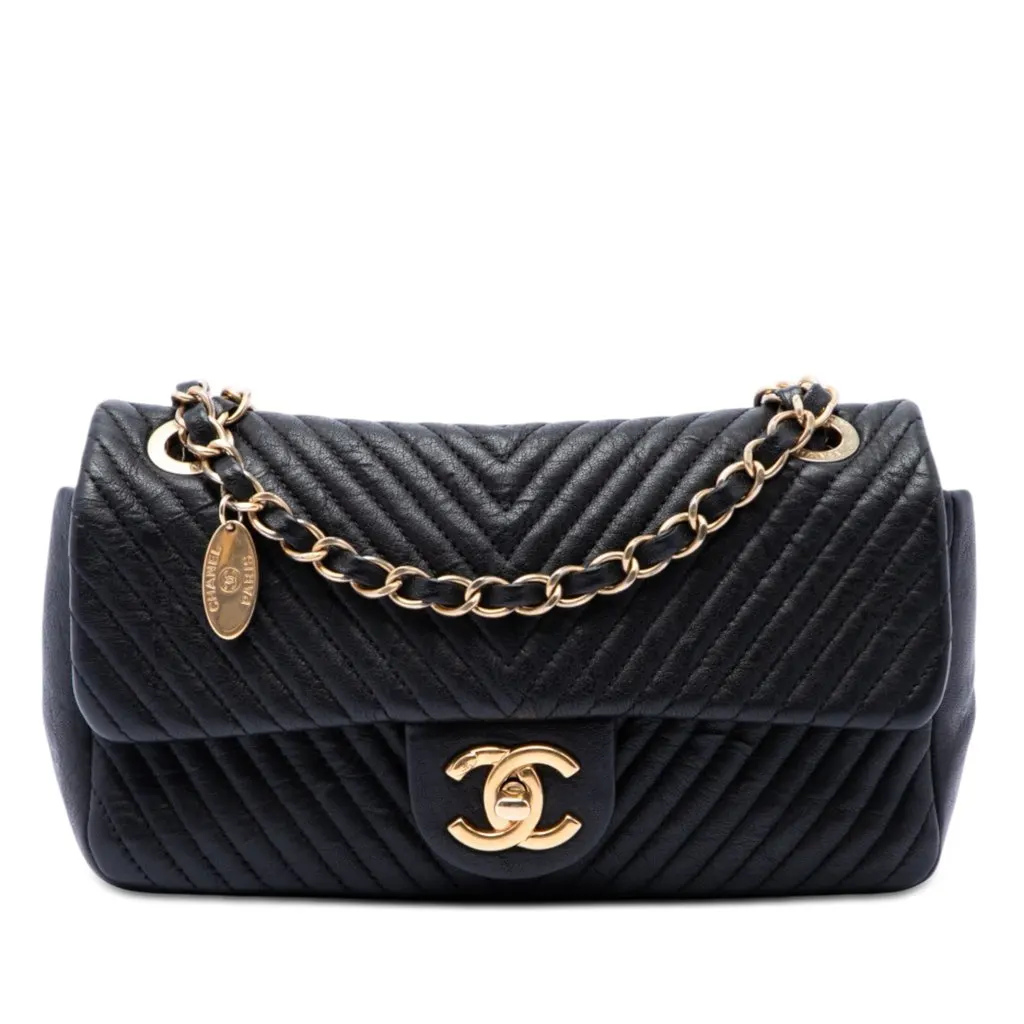 Chanel Small Chevron Wrinkled Calfskin Medallion Charm Surpique Flap Black Leather Very good - Front View