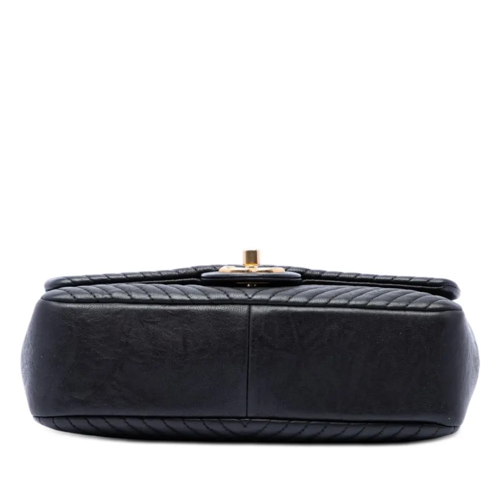 Chanel Small Chevron Wrinkled Calfskin Medallion Charm Surpique Flap Black Leather Very good - Inside View