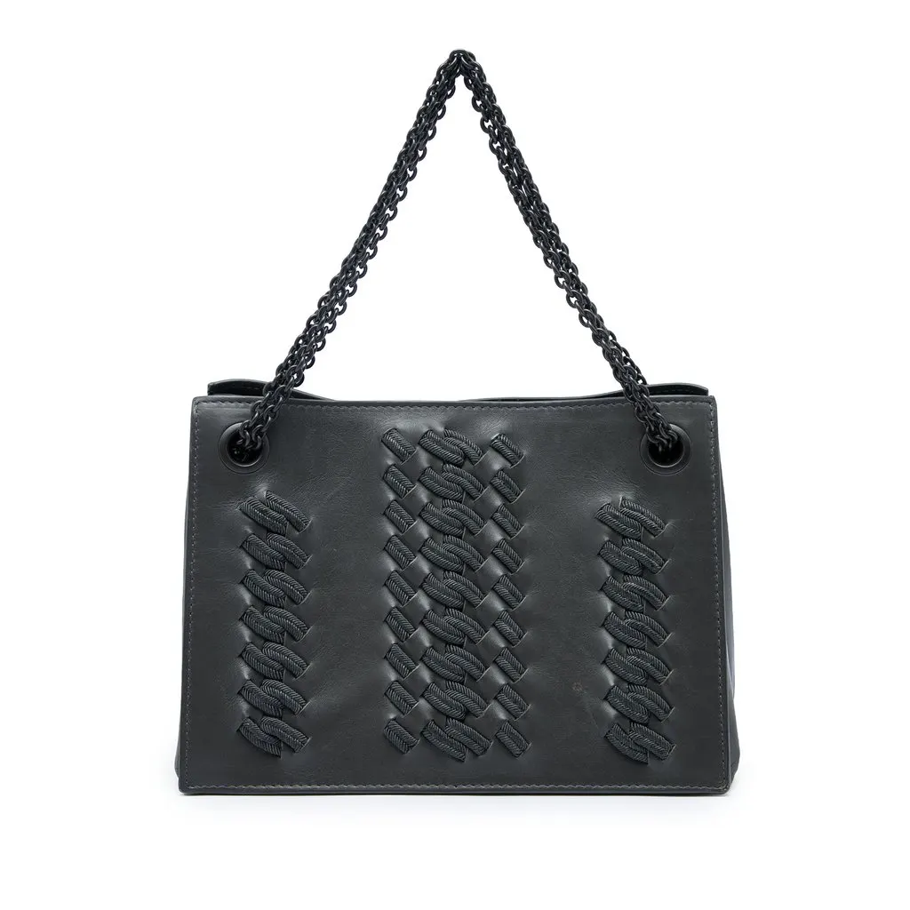 Bottega Veneta Embroidered Intrecciato Trimmed Nappa Chain Handbag Grey Leather Very good - Front View