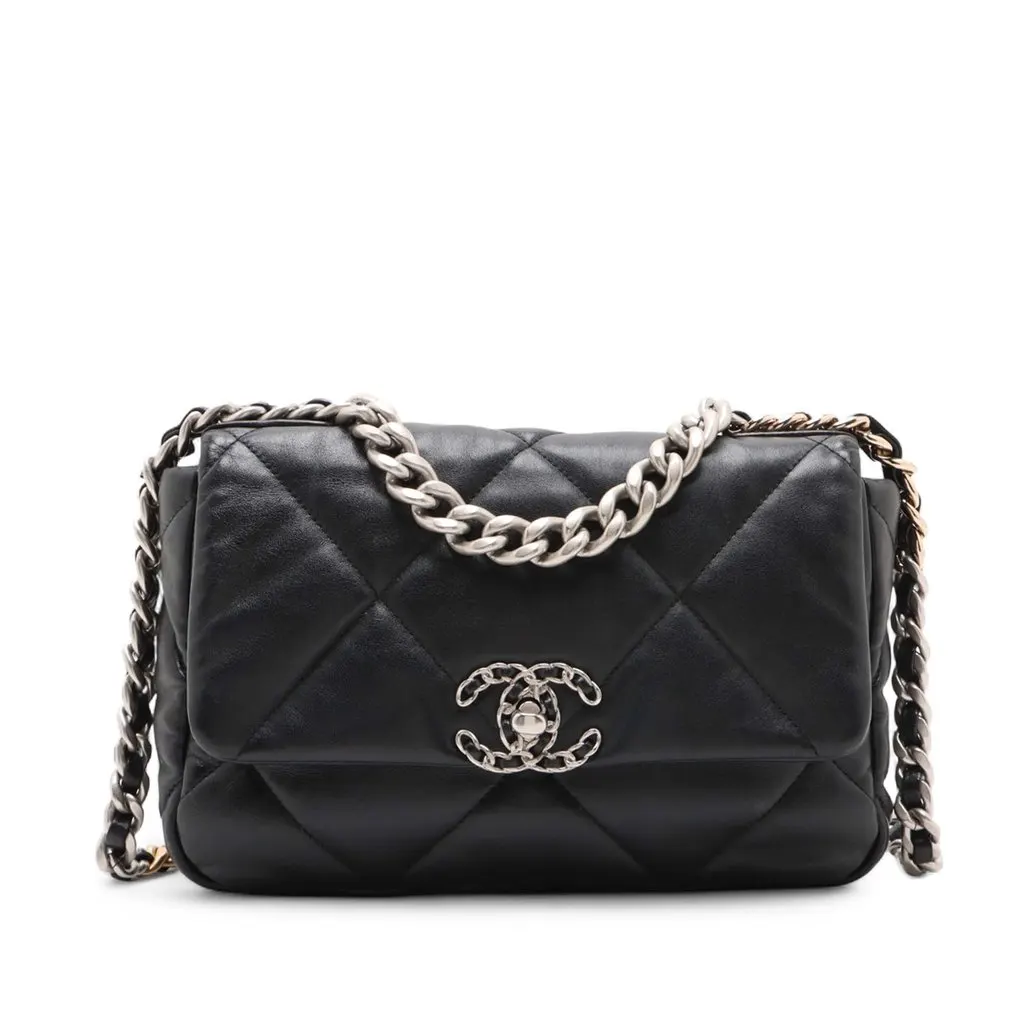 Chanel Medium Lambskin 19 Flap Black Leather Very good - Front View