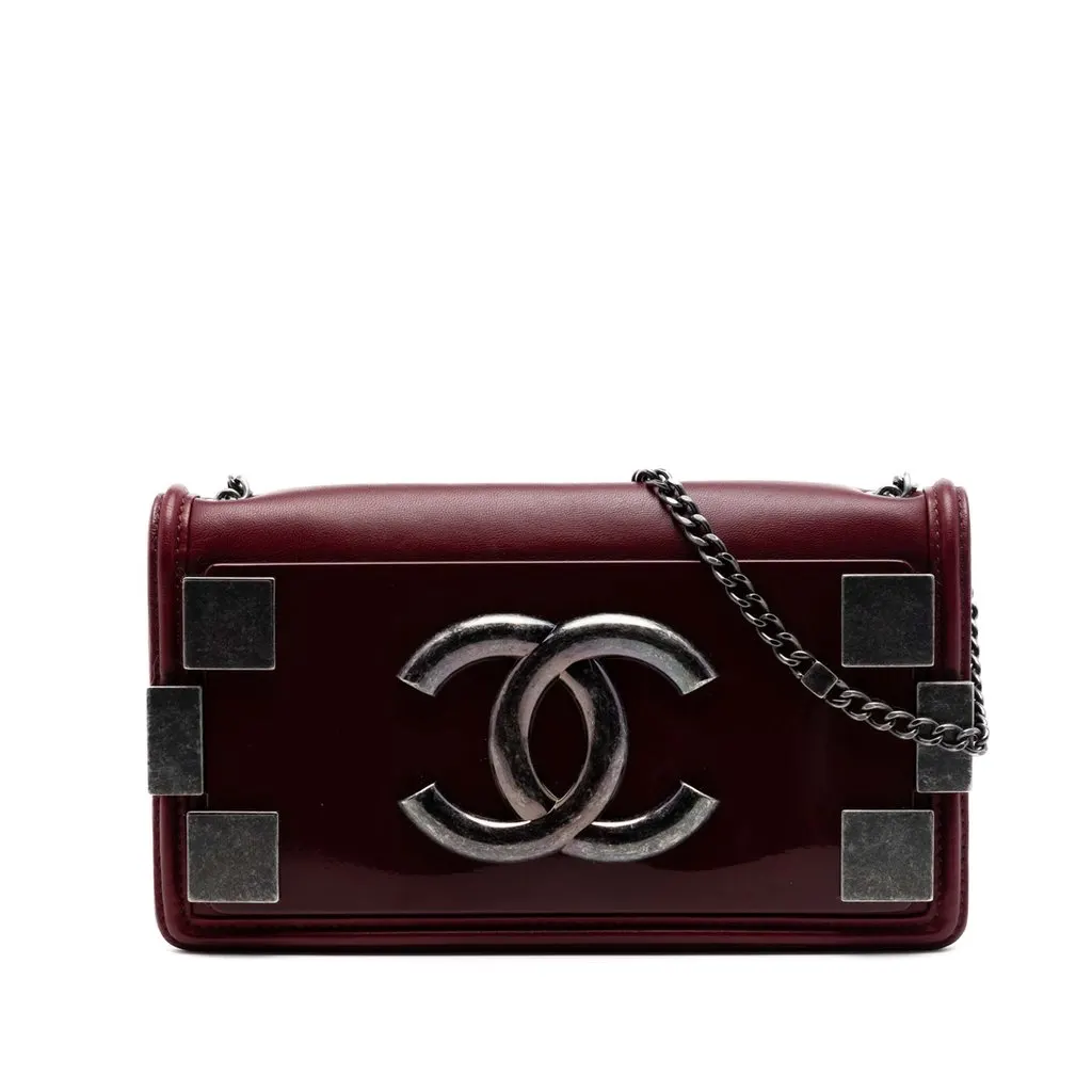 Chanel Lambskin and Acrylic Boy Brick Horizontal Flap Red Leather Very good - Front View