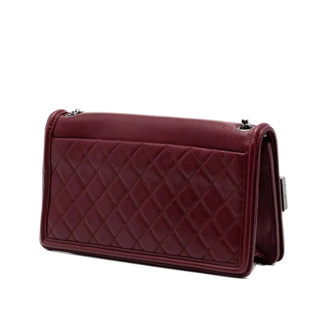 Chanel Lambskin and Acrylic Boy Brick Horizontal Flap Red Leather Very good - Back View