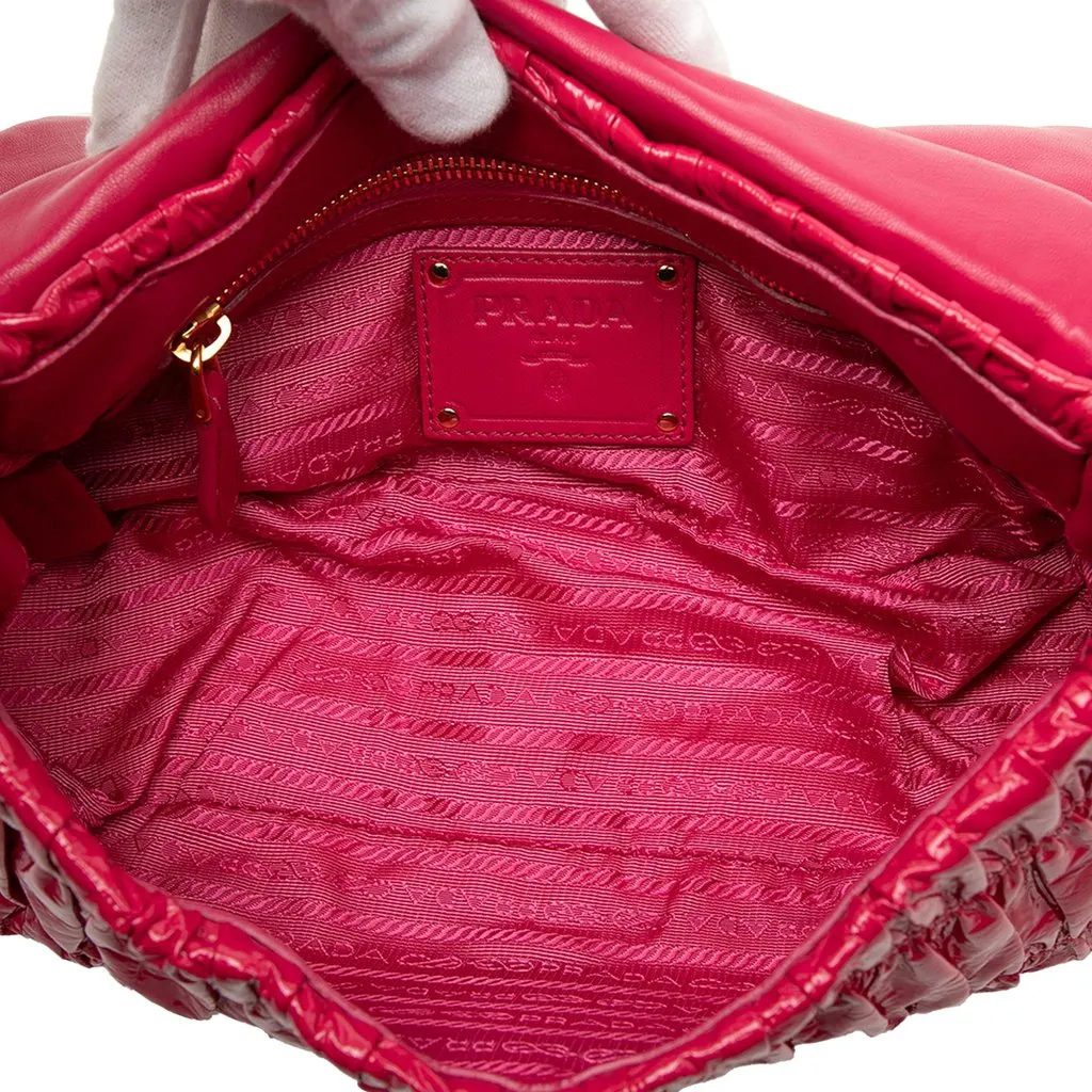 Prada Vernice Gaufre Shoulder Bag Pink Leather Very good - Model View