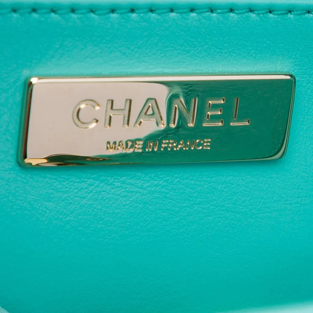 Chanel Mini Quilted Shiny Lambskin 31 Shopping Bag Blue Leather Very good - Box View