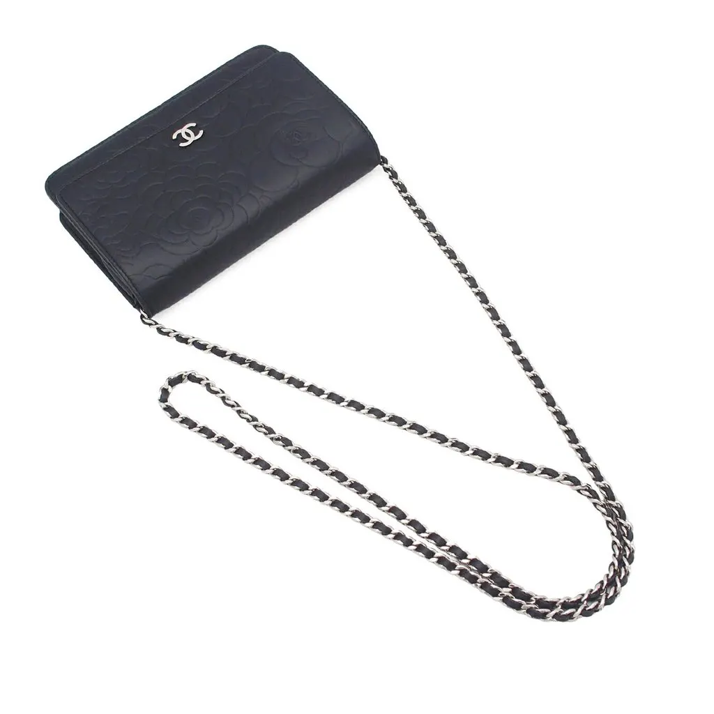 Chanel CC Embossed Lambskin Camellia Wallet On Chain Black Leather Very good - Model View