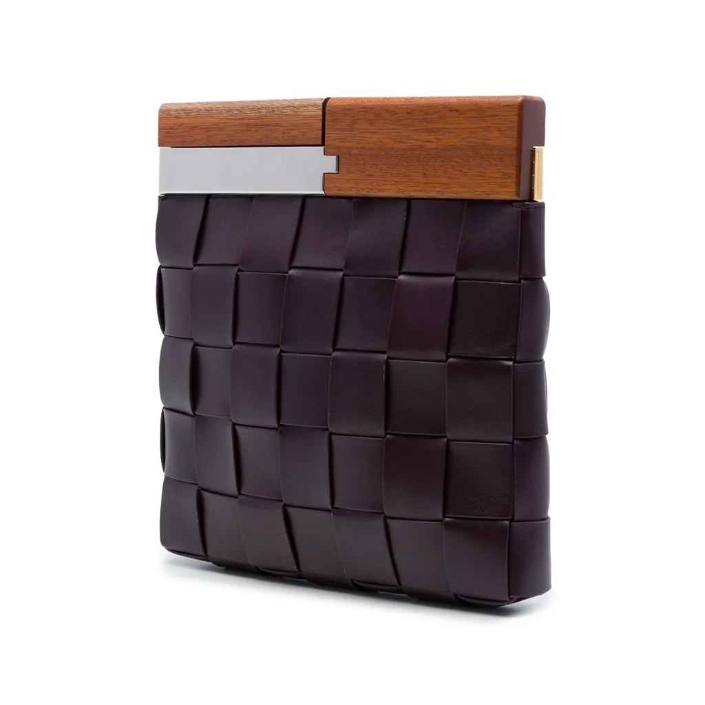 Bottega Veneta Lambskin Maxi Intrecciato The Snap Clutch Red Leather Very good - Back View