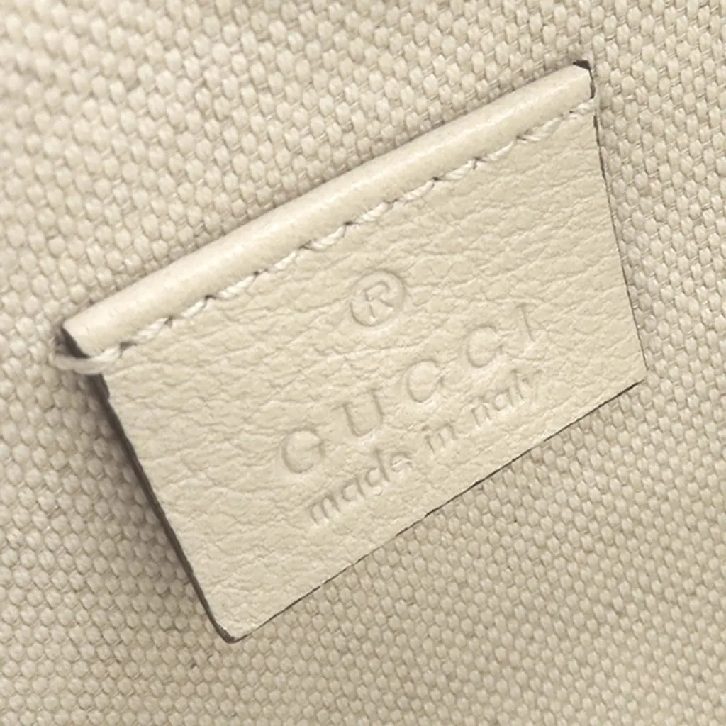 Gucci Mini Grained Calfskin Logo Crossbody White Leather Very good - Box View