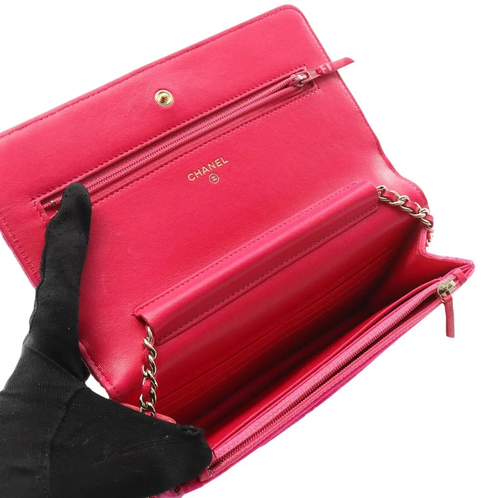 Chanel CC Quilted Velvet Wallet on Chain Pink Velvet Very good - Inside View