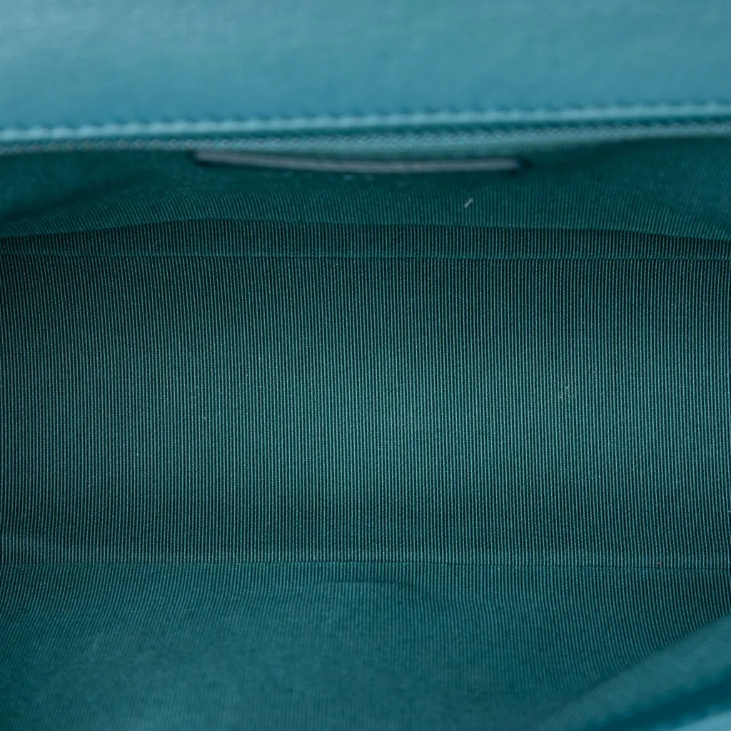 Chanel Medium Quilted Calfskin Ombre Boy Flap Blue Leather Very good - Model View