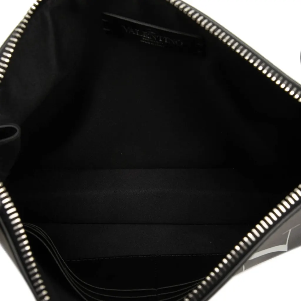 Valentino Leather VLTN Clutch Black Leather Very good - Model View