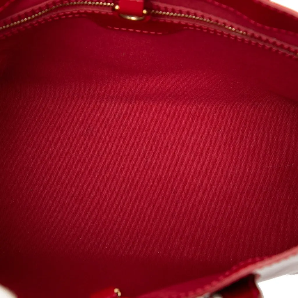 Louis Vuitton Monogram Vernis Wilshire PM Red Leather Very good - Model View