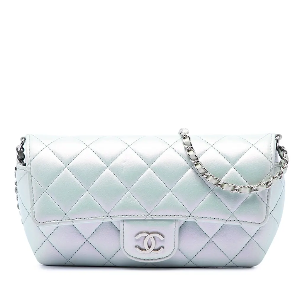Chanel CC Quilted Iridescent Lambskin Sunglasses Case with Chain Blue Leather Very good - Front View
