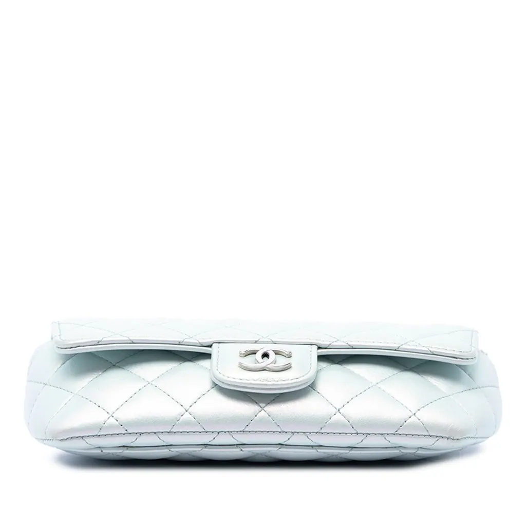Chanel CC Quilted Iridescent Lambskin Sunglasses Case with Chain Blue Leather Very good - Inside View