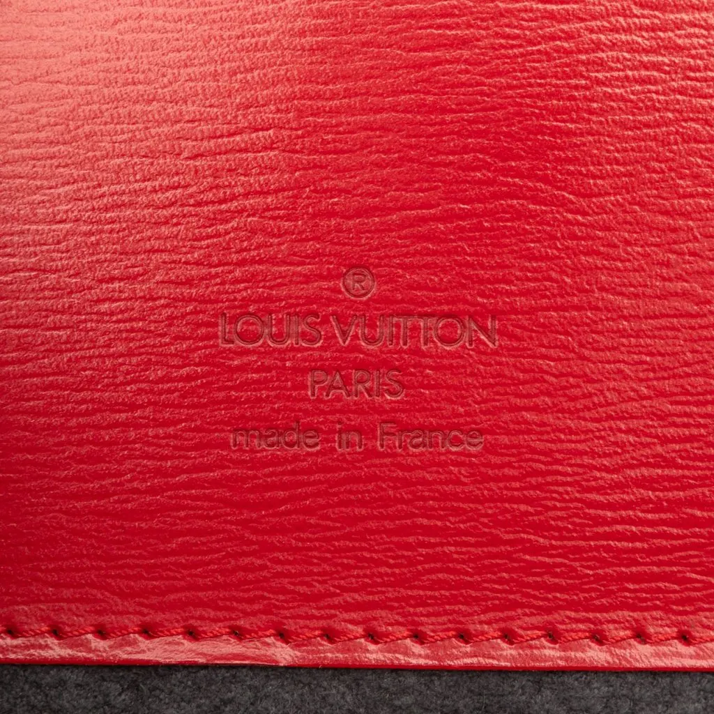 Louis Vuitton Epi Cluny Red Leather Very good - Box View