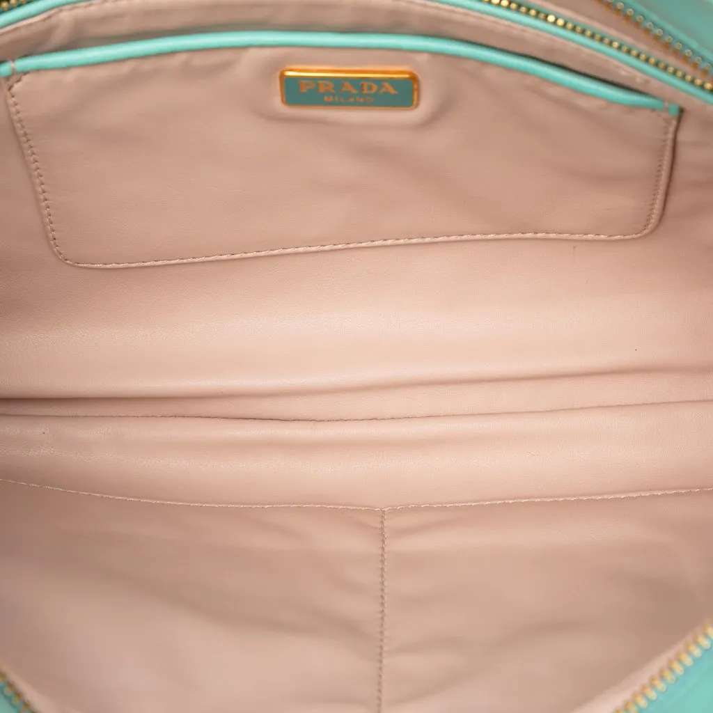 Prada Nappa Dice Clutch Green Leather Very good - Model View