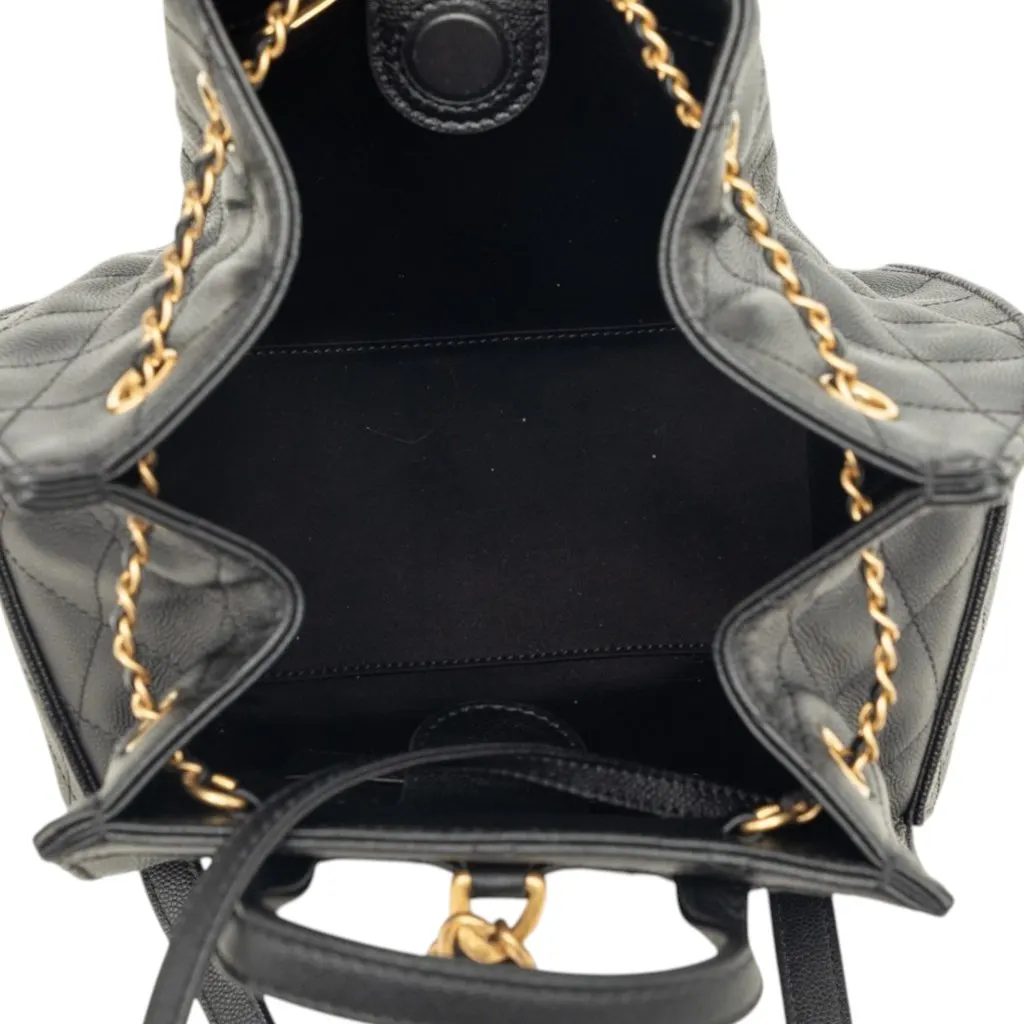 Chanel Medium Quilted Caviar Chanel 25 Backpack Black Leather Very good - Model View