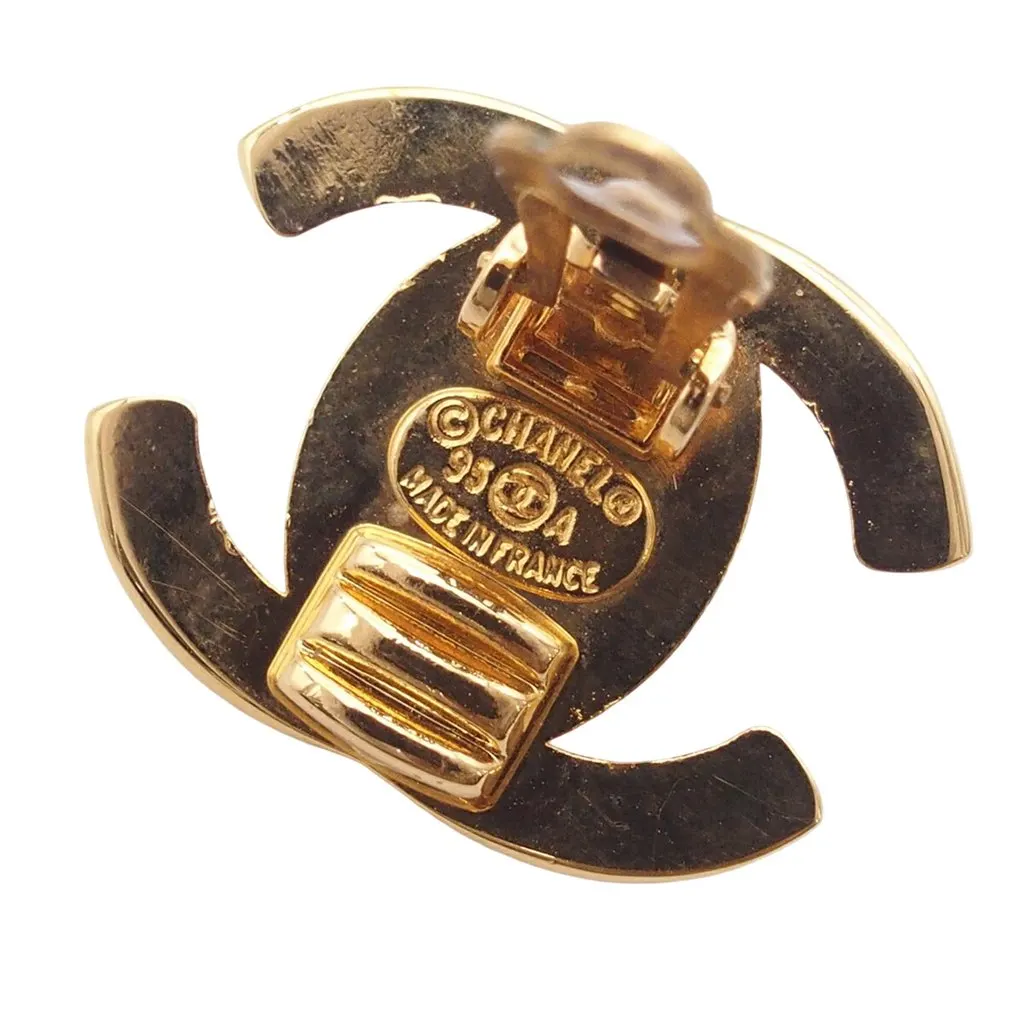 Chanel CC Gold Plated Turn Lock Clip on Earrings Gold Metal Very good - Model View