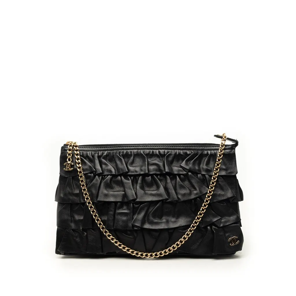 Chanel CC Lambskin Ruffled Clutch On Chain Black Leather Very good - Front View