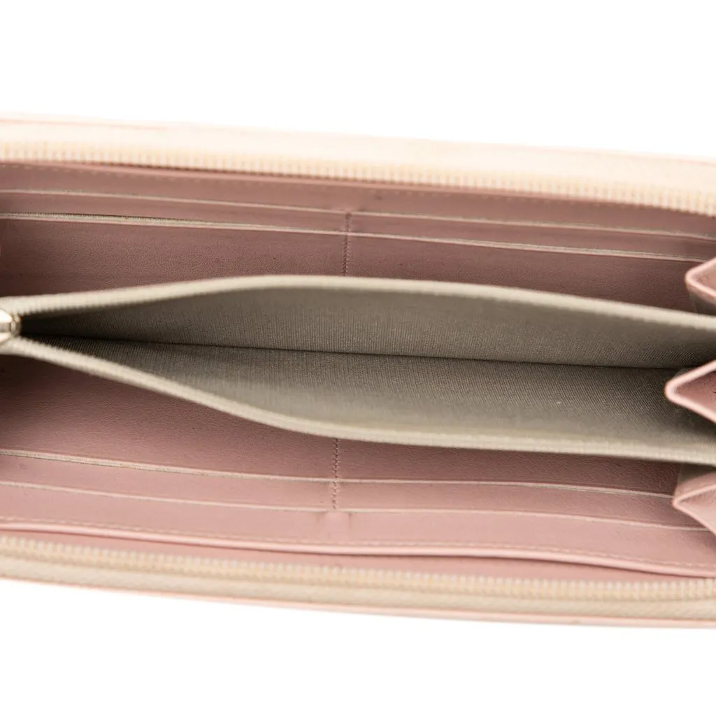 Chanel CC Caviar Zip Around Long Wallet Pink Leather Very good - Model View