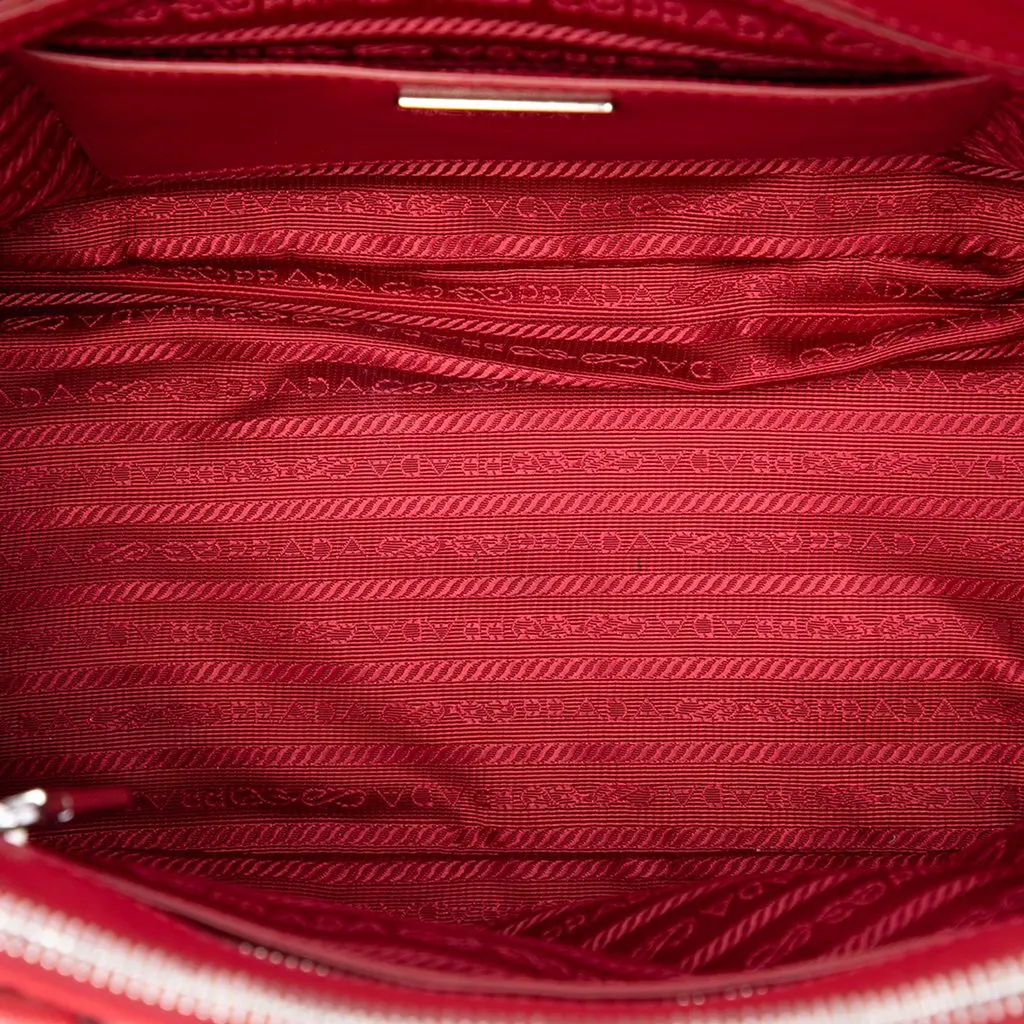 Prada Medium Tessuto and Saffiano Stitch Galleria Double Zip Satchel Red Polyamide Very good - Model View