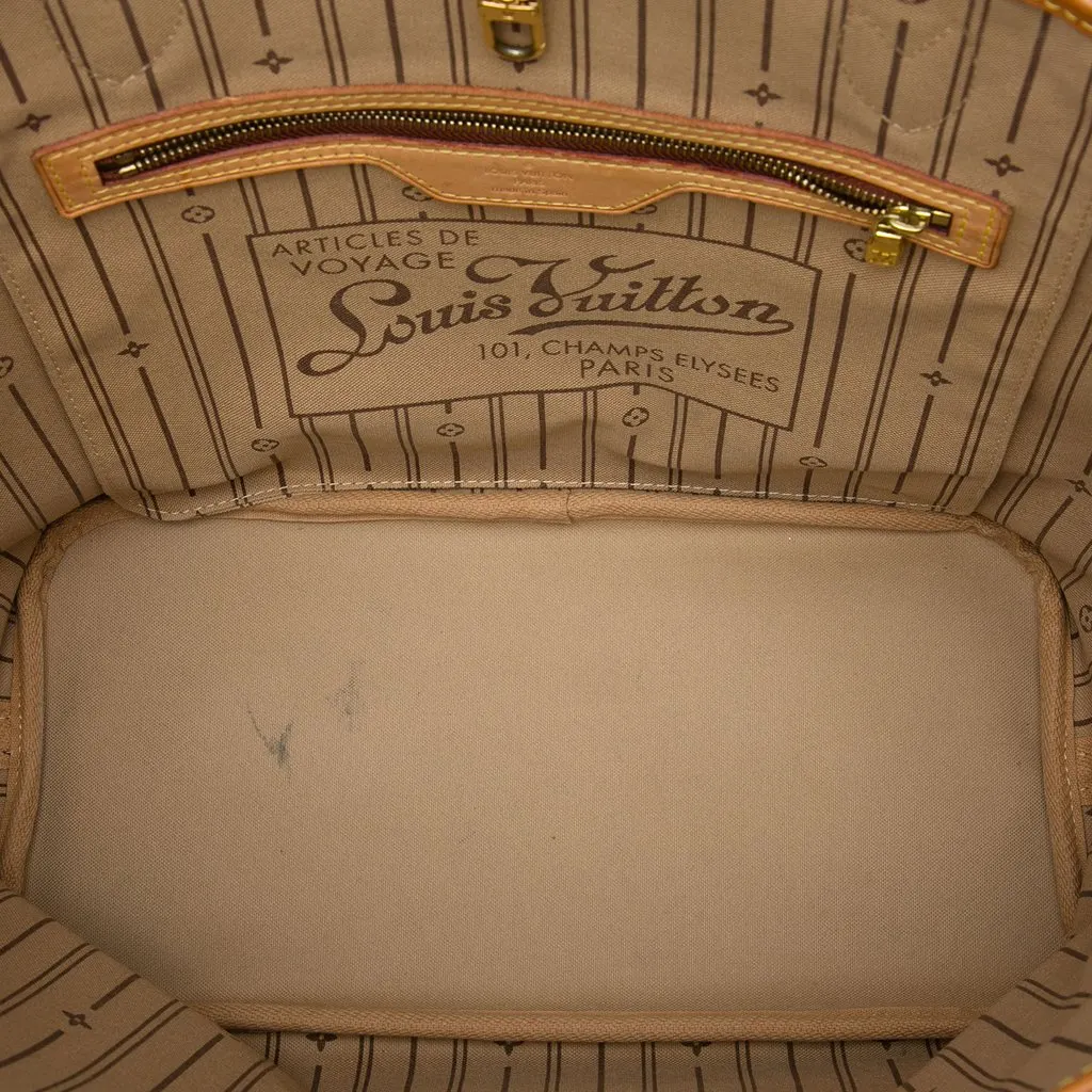 Louis Vuitton Monogram Neverfull MM Brown Very good - Model View