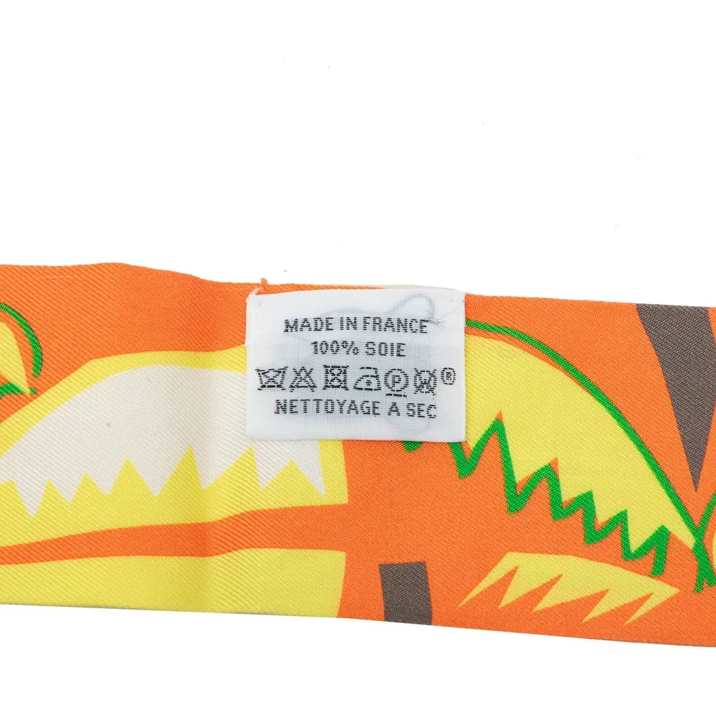 Hermès Sea Surf and Fun Silk Twilly Scarf Orange Silk Good - Box View