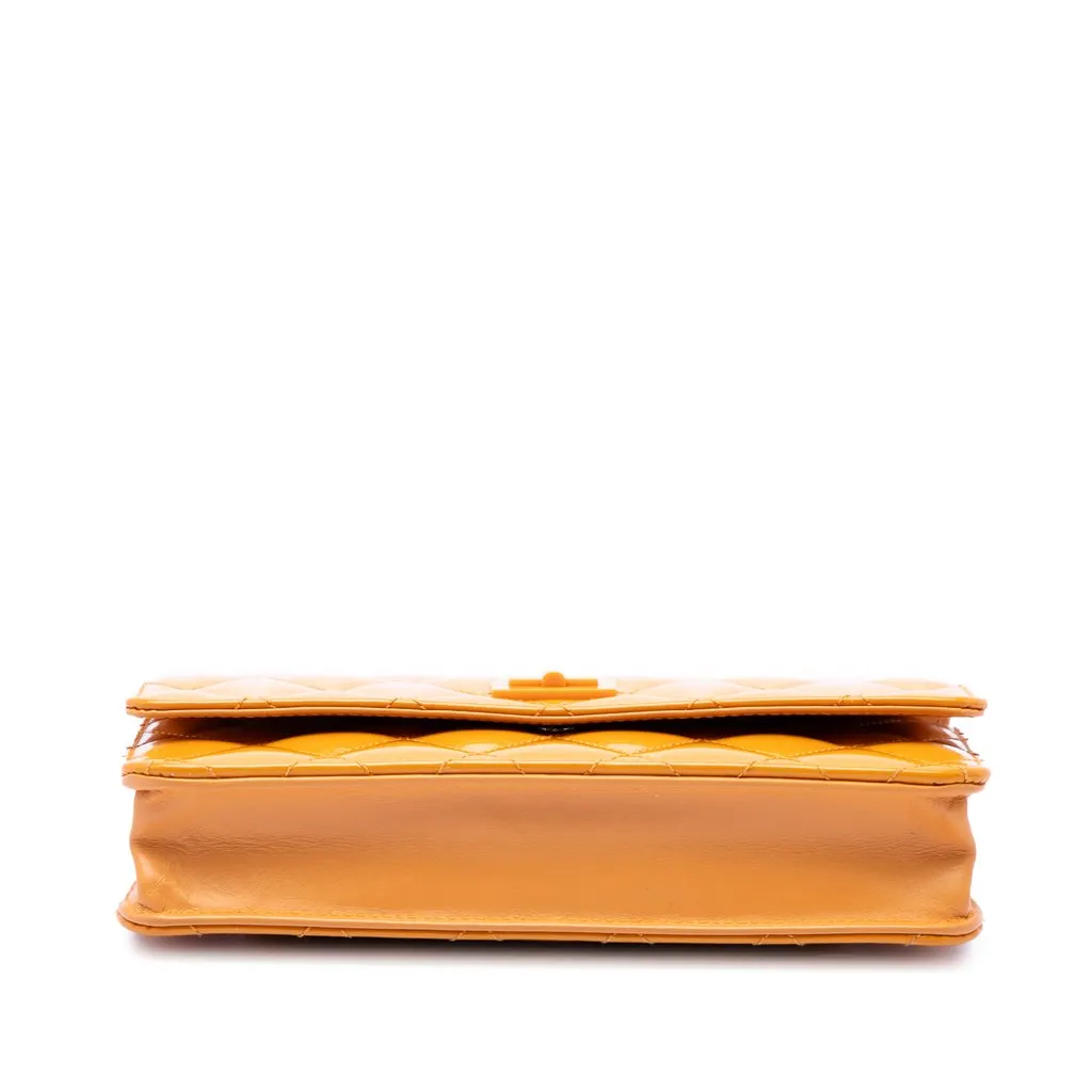 Chanel Quilted Patent Reissue 2.55 Wallet On Chain Yellow Leather Very good - Inside View