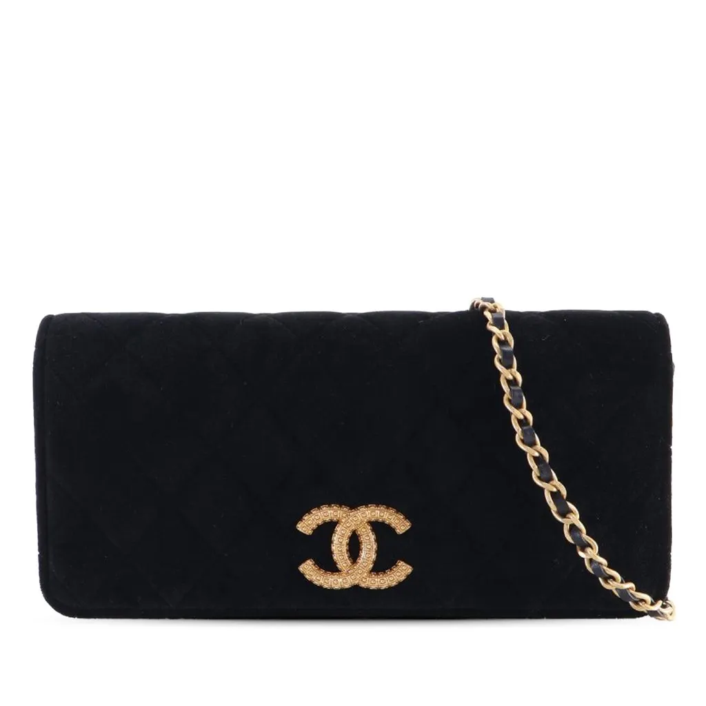 Chanel CC Quilted Velvet East West Clutch On Chain Black Never worn - Front View