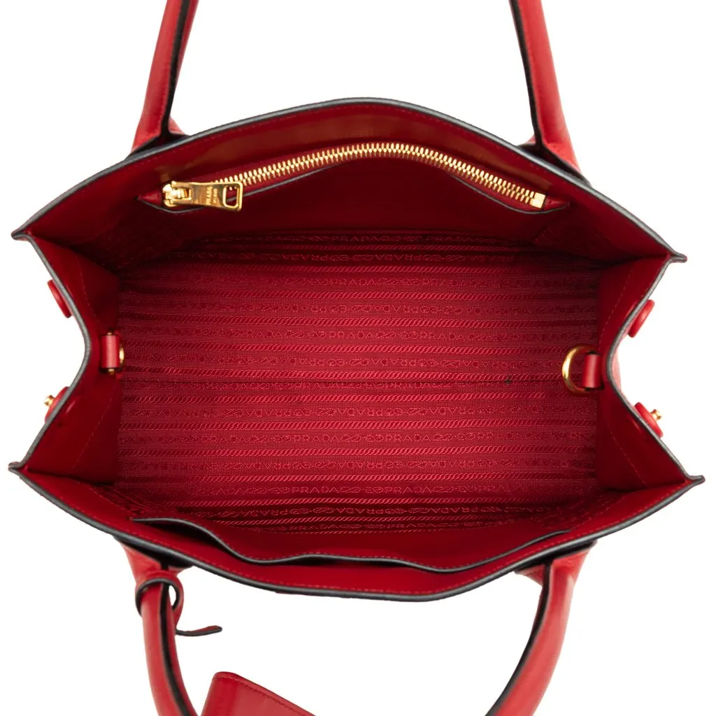 Prada Medium Saffiano Cuir Monochrome Top Handle Tote Red Leather Good - Model View