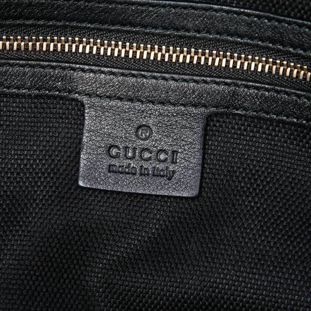 Gucci Patent Soho Chain Shoulder Bag Black Leather Very good - Model View
