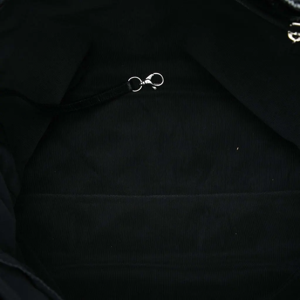 Chanel Large Quilted Patent Chic and Glitter Tote Black Leather Very good - Model View