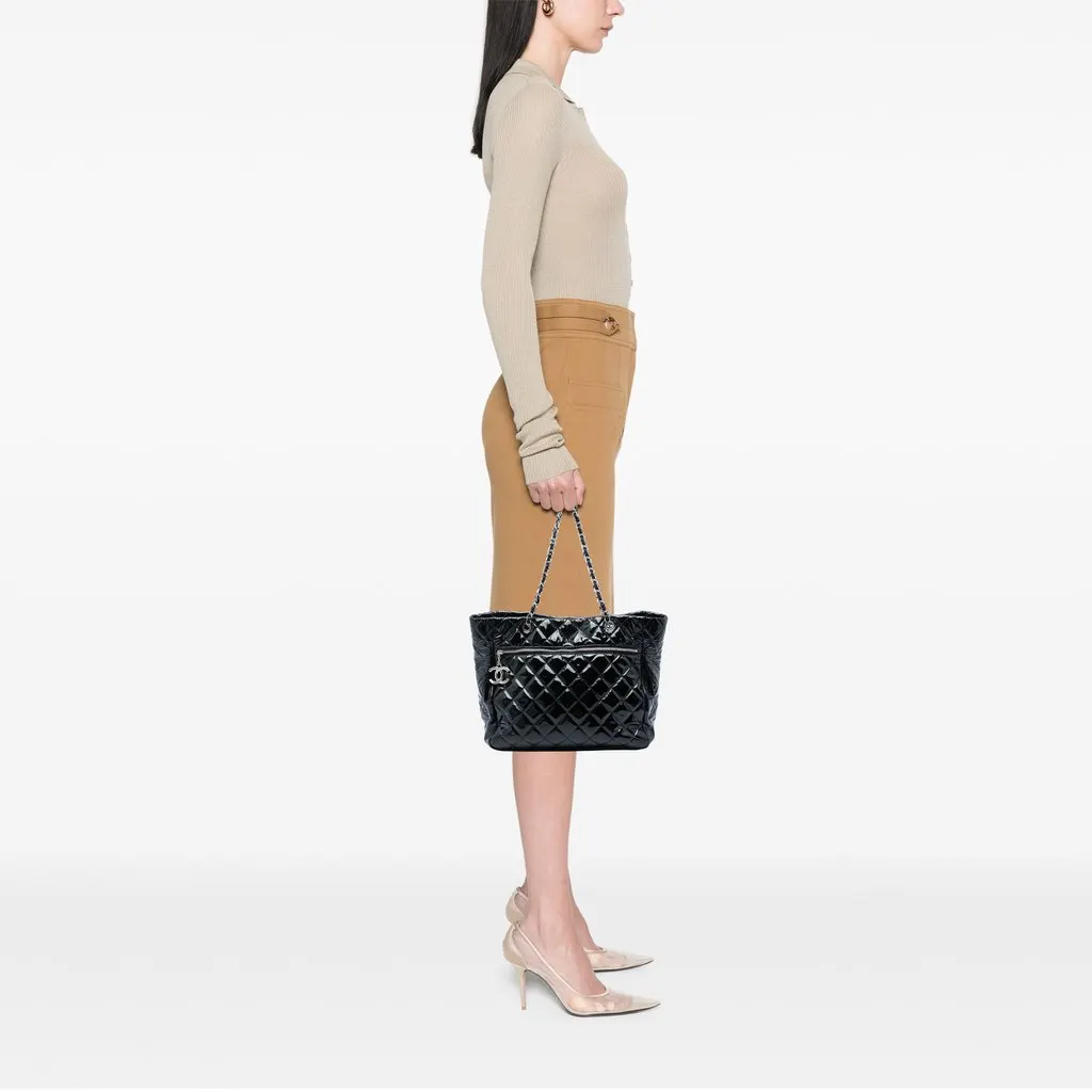 Chanel Large Quilted Patent Chic and Glitter Tote Black Leather Very good - Box View