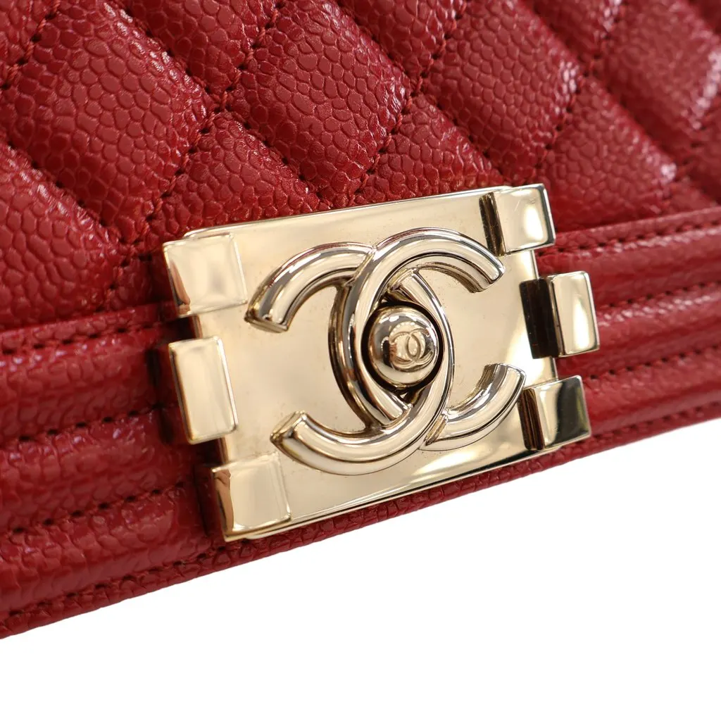 Chanel Old Medium Quilted Caviar Boy Flap Red Leather Very good - Model View