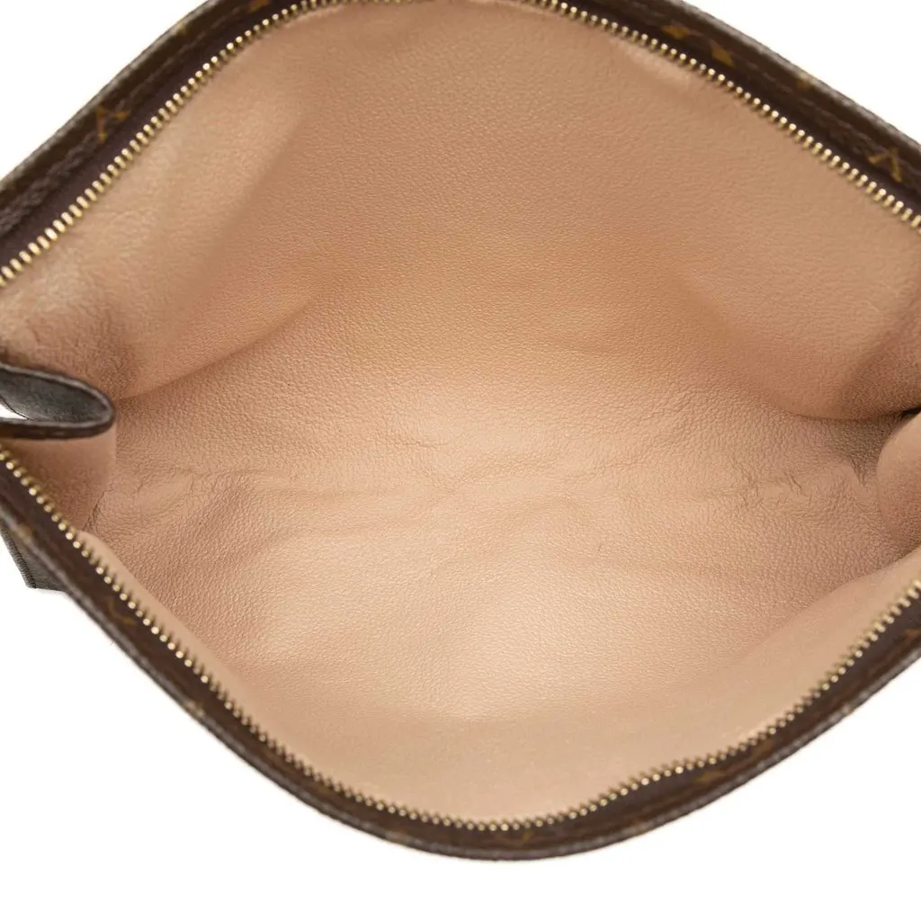 Louis Vuitton Monogram Toiletry Pouch 26 Brown Very good - Model View