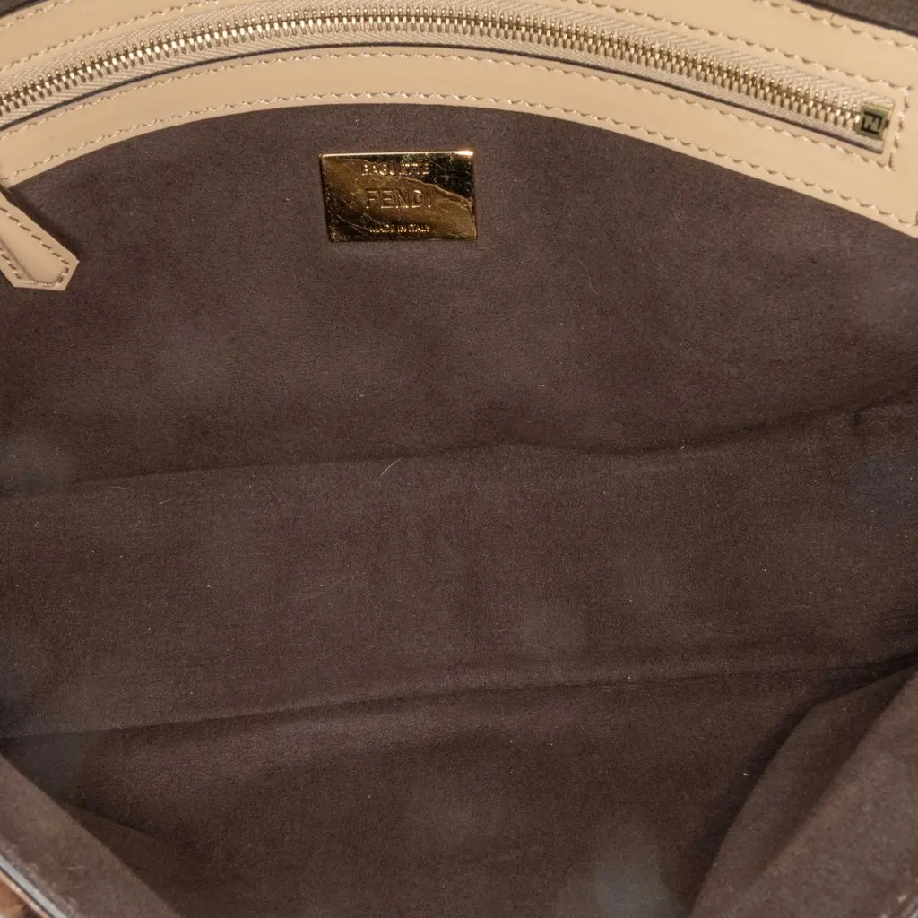 Fendi Shearling Pequin Baguette Satchel Beige Very good - Model View