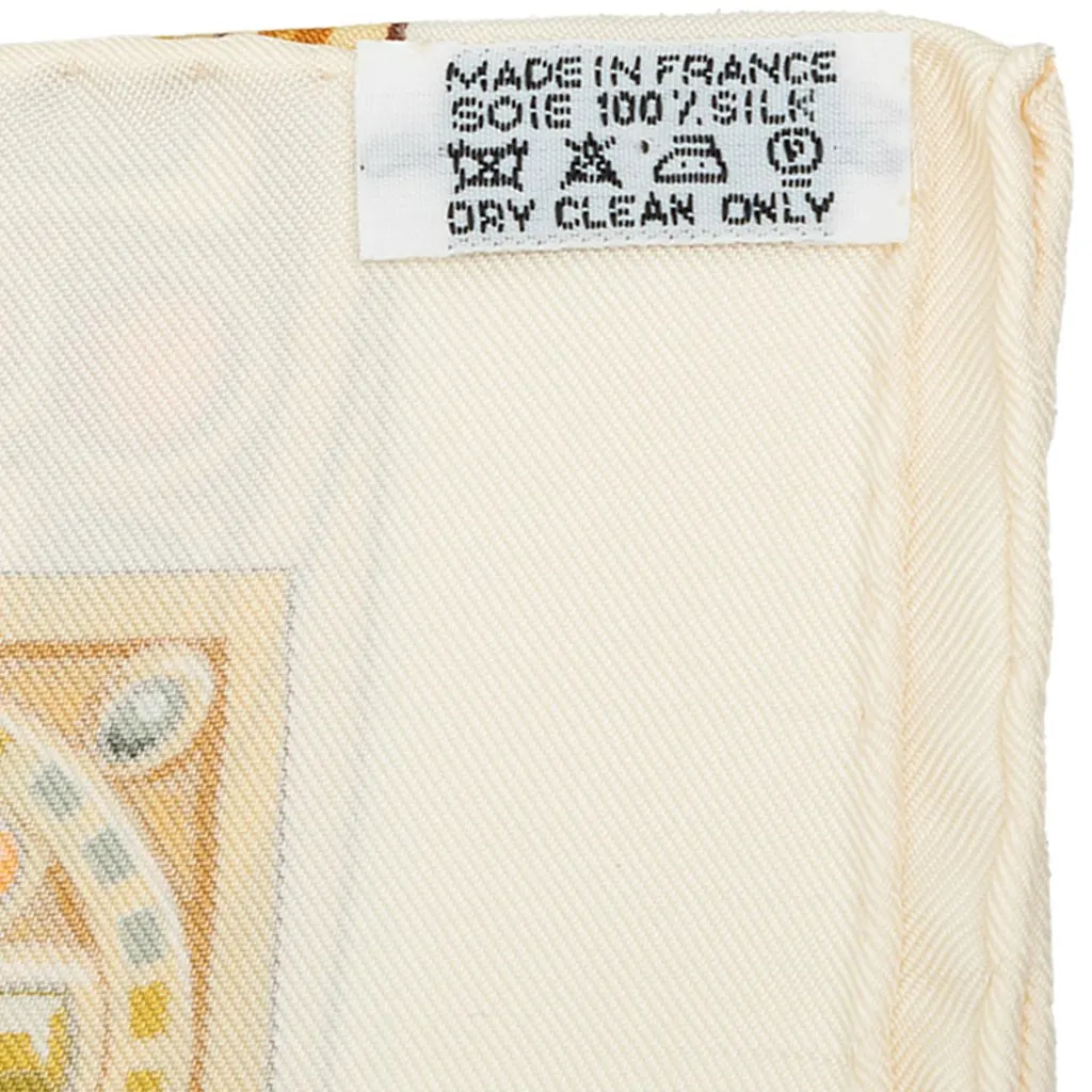 Hermès Le Triomphe du Paladin Silk Scarf White Silk Very good - Model View