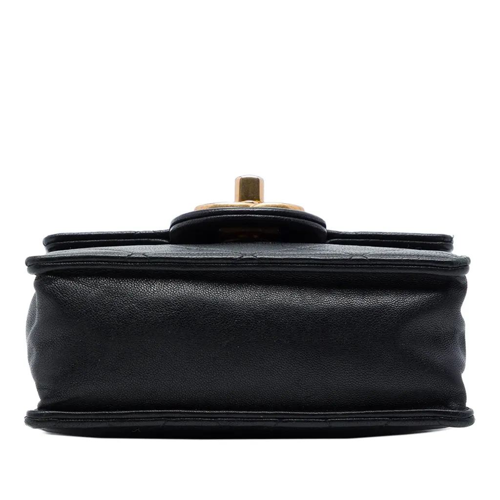 Chanel Quilted Lambskin Vertical Chic Pearls Flap Black Leather Very good - Inside View
