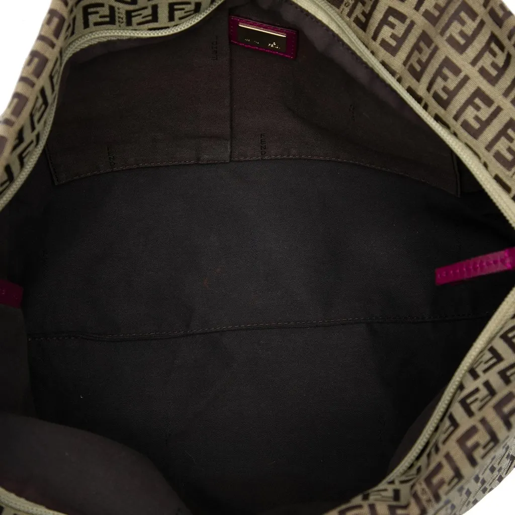 Fendi Zucchino Canvas Superstar Tote Beige Canvas Very good - Model View