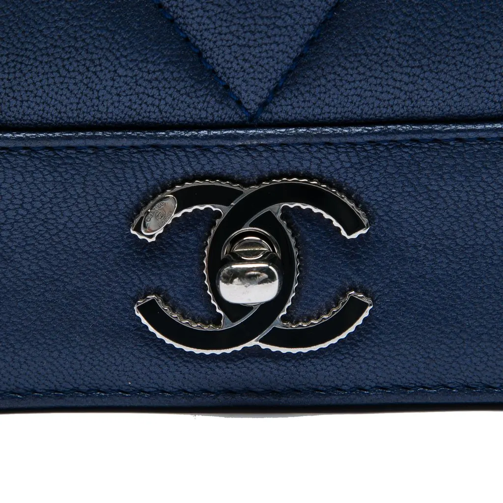 Chanel Medium Chevron Metallic Sheepskin Vintage Mademoiselle Flap Blue Leather Very good - Box View