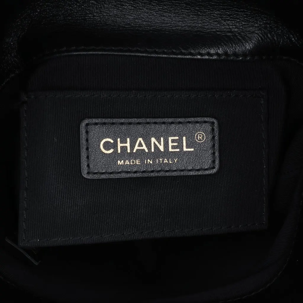 Chanel Quilted Chevron Lambskin Handle with Chic Bucket Bag Black Leather Very good - Box View