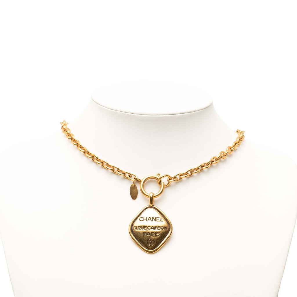 Chanel CC Gold Plated 31 Rue Cambon Pendant Necklace Gold Me